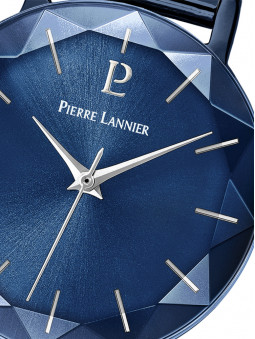 Zoom sur le cadran de de la montre femme bleue Pierre Lannier 010P968