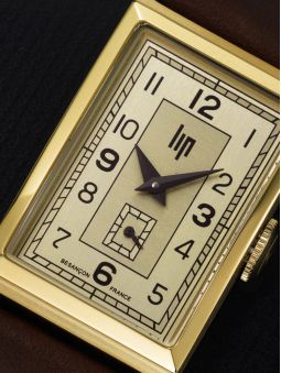 Zoom sur la montre Lip Churchill T18 vintage cuir marron clair 671014