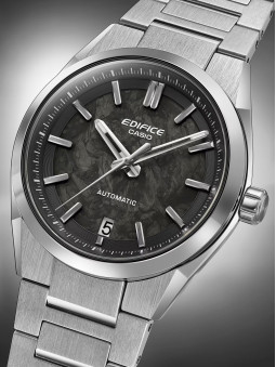 Montre Casio automatique cadran carbone EFK-100CD-1AER - style sport - vue rapprochée